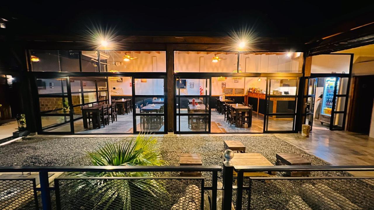 פוארטו איגואסו Hotel Alma Pura מראה חיצוני תמונה
